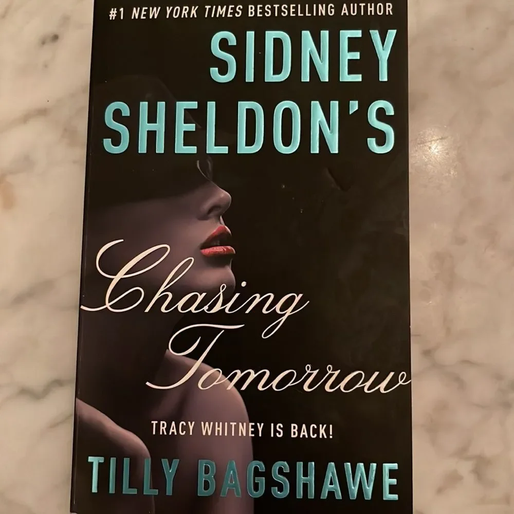 2 books : Twelve days / Chasing Tomorrow